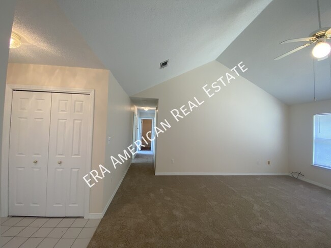 Building Photo - 7468 Woodmont Rd