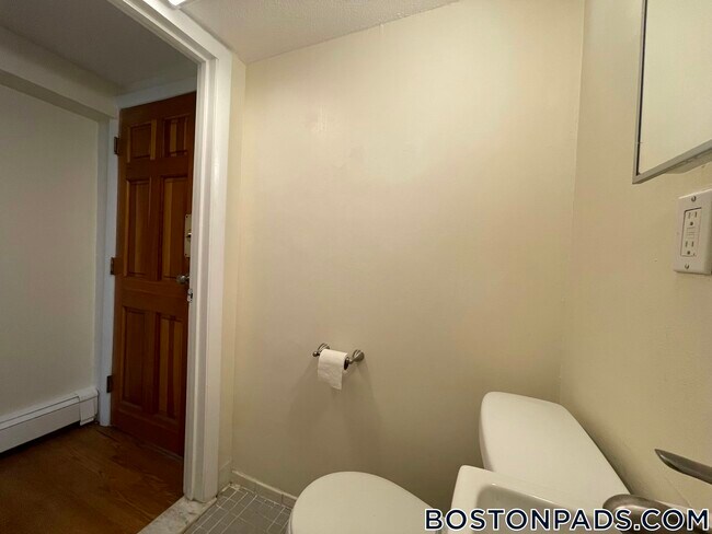 Building Photo - 51 S Huntington Ave