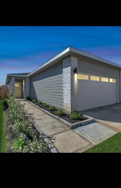 Building Photo - 3020 Gunnersbury Dr