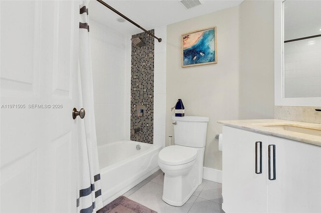 Building Photo - 2009 SE 10th Ave