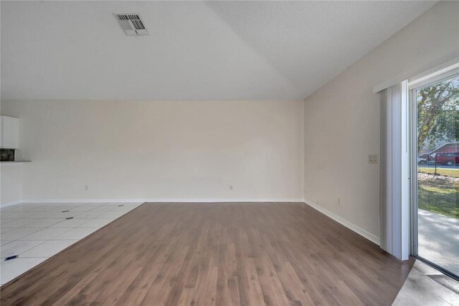 Building Photo - 1074 Universal Rest Pl