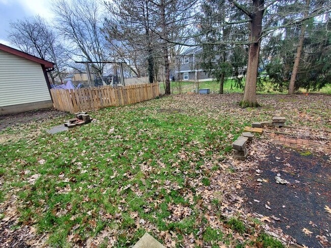 Building Photo - Renovated 4 bed in Westerville!