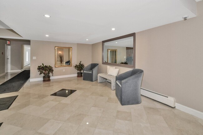 Building Photo - 125 Coolidge Ave