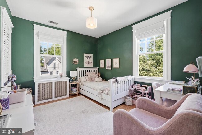 Building Photo - 3357 Stuyvesant Pl NW