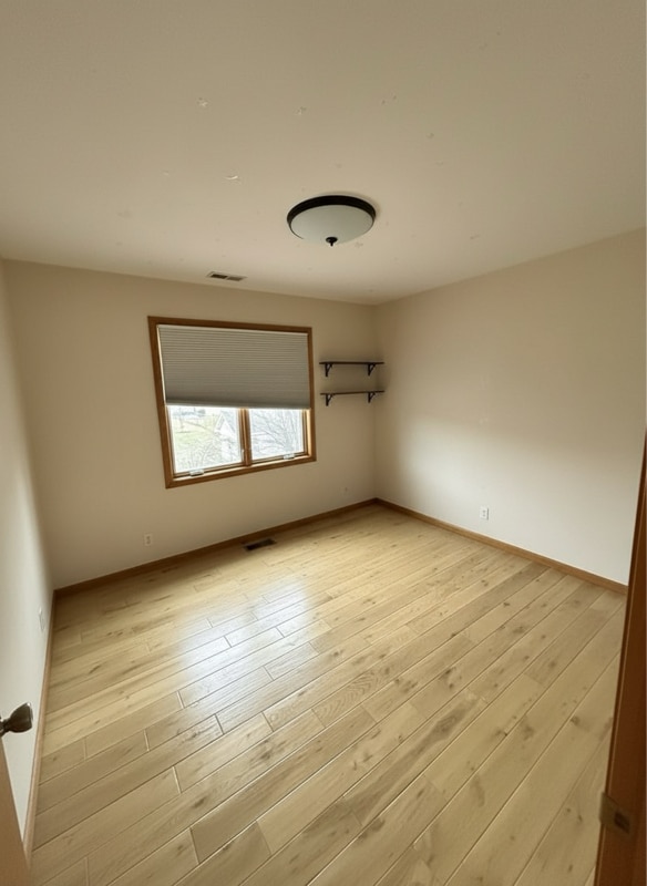 Building Photo - 2402 Welbeck Dr