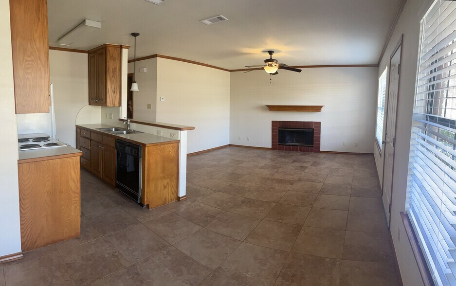 Building Photo - 113 Wildwood Ct