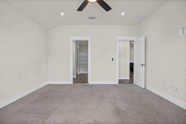 Building Photo - 11801 Rush Ln