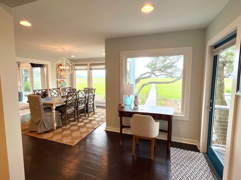 Building Photo - 2420 Seabrook Island Rd