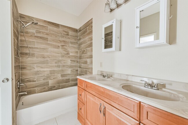 Building Photo - 16913 W Juneau St