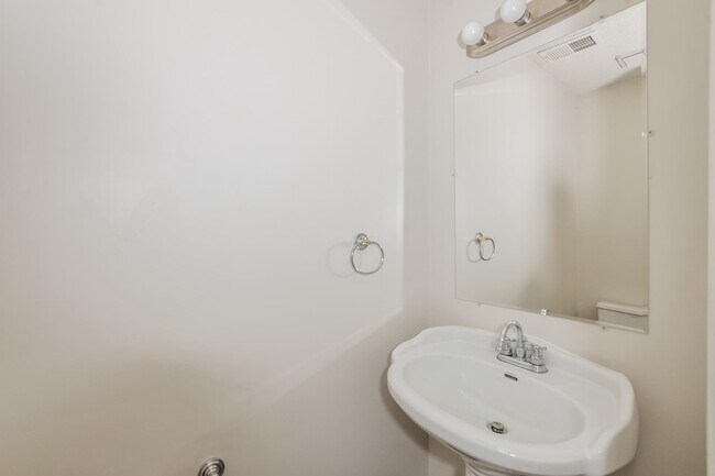 Building Photo - 8267 Post Creek Cove