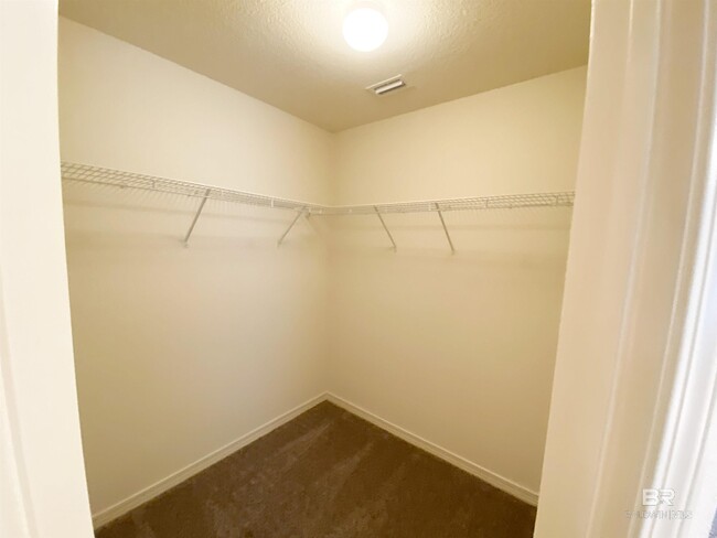 Building Photo - 11801 Balsam Ct