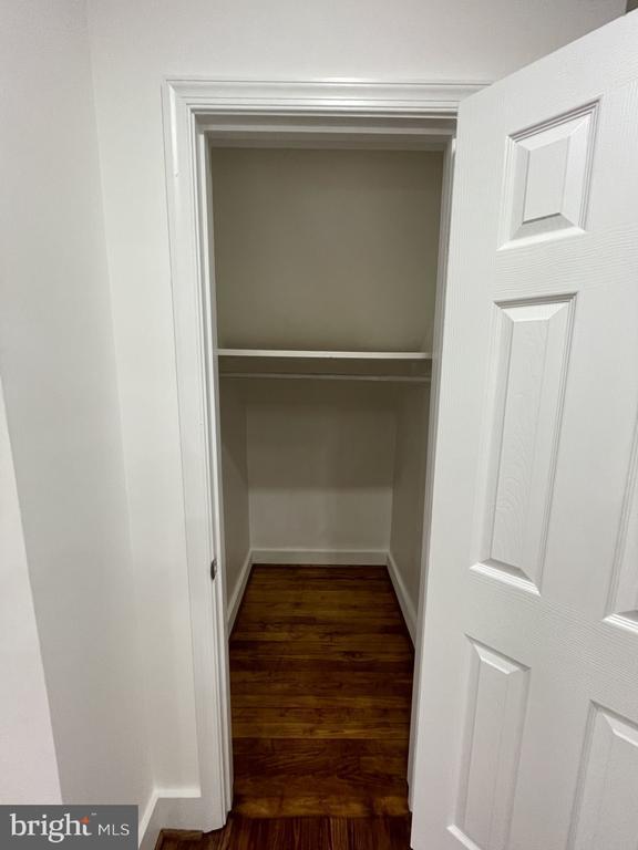 Building Photo - 618 Wolfe St