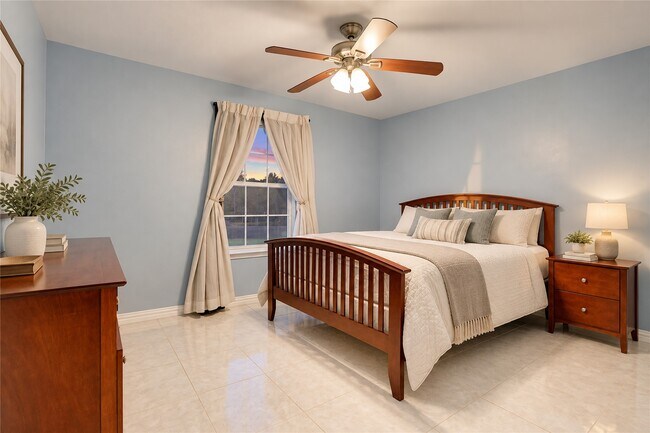 Building Photo - 2707 Sterling Fields Dr