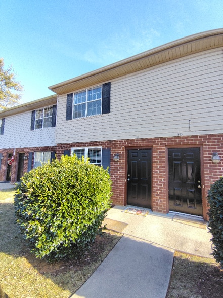 Building Photo - 54 Ferguson Dr