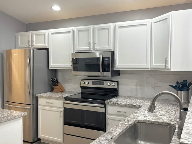 Building Photo - 248 Legends Creek Pl