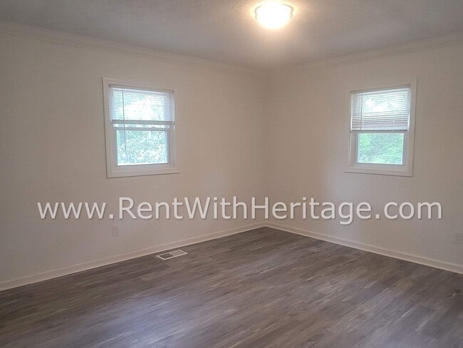 Building Photo - WOW!!! GORGEOUS BRICK RANCH HOME/ TOTALLY ...