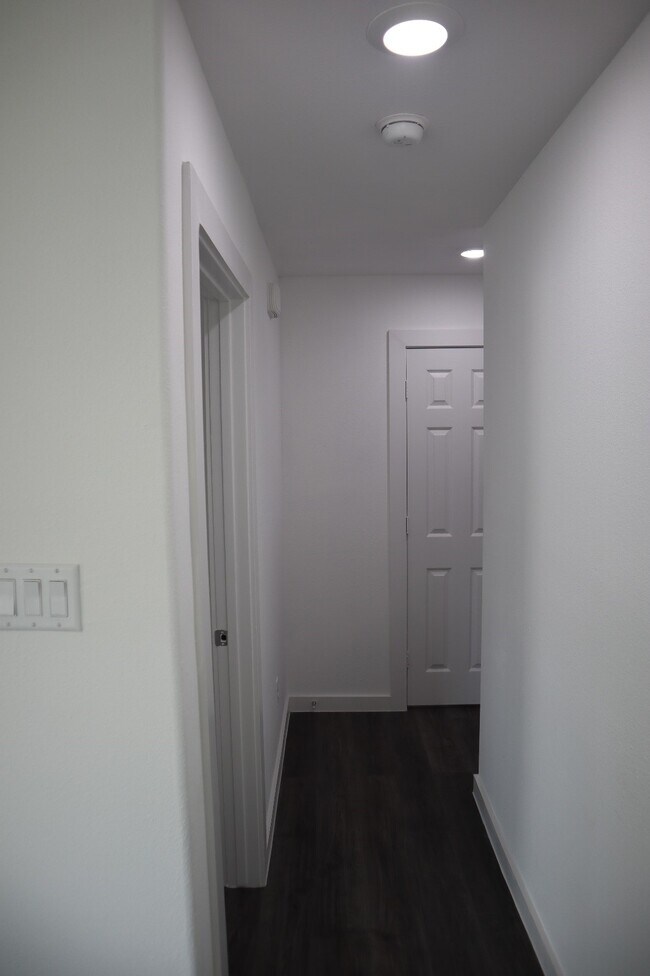 Building Photo - 339 Connecticut St