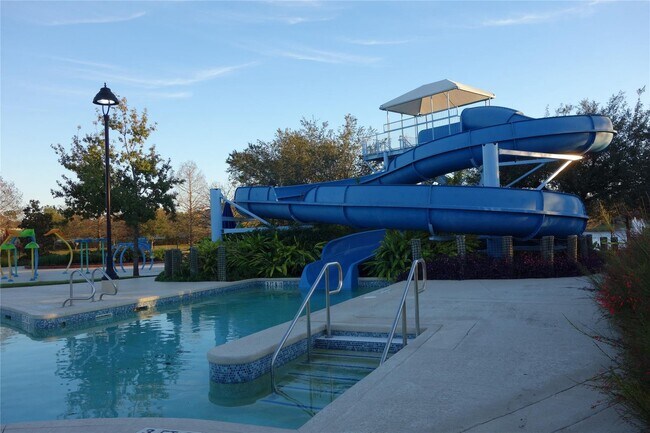 Building Photo - 4611 Summer Lakes