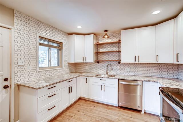 Building Photo - 1054 N Revere St