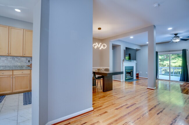 Building Photo - 13032 Limestone Ct