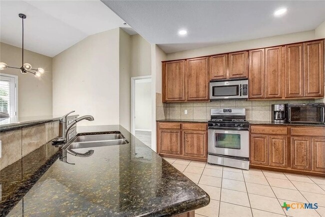 Building Photo - 245 Buckingham Dr