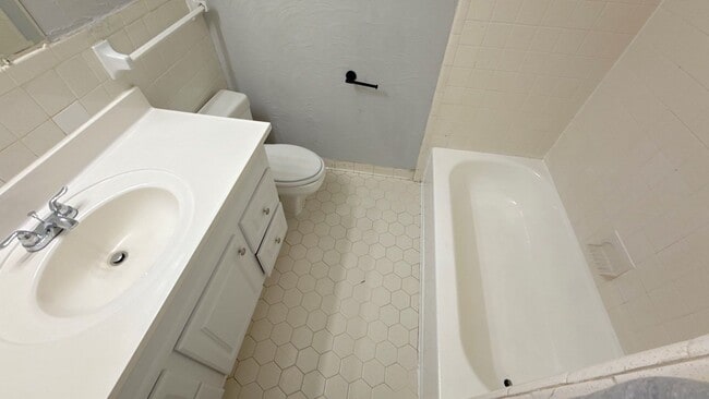 Building Photo - 6319 Merimac Dr