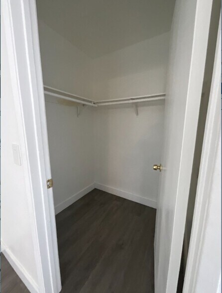 Building Photo - 15866 Sago Rd