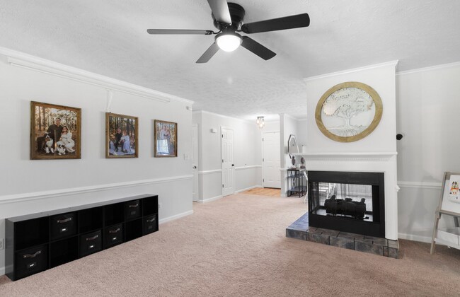 Building Photo - 3 Bedroom, 2 Bath Home