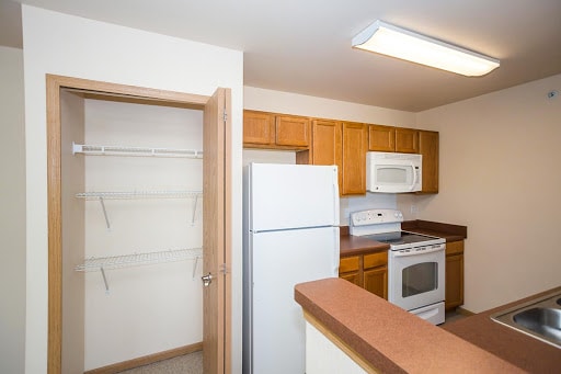 Building Photo - Elkhorn Apartments