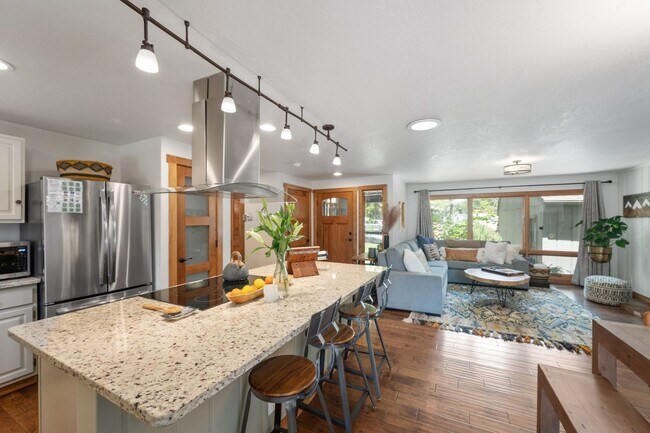 Building Photo - Available NOW thru Dec. 15th, 2025   ***La...