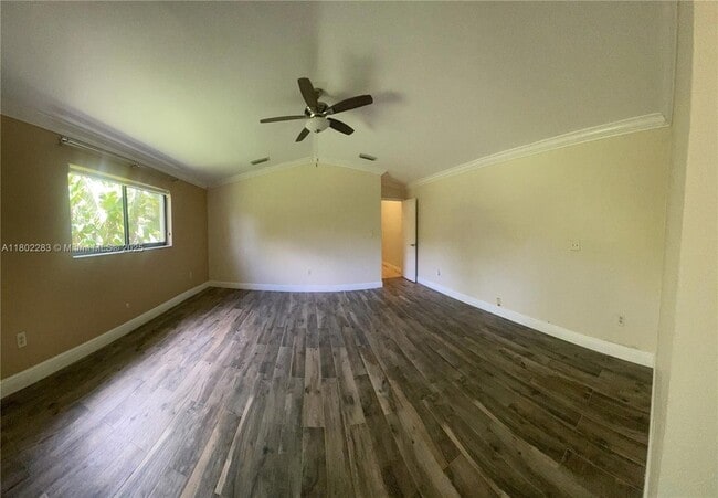 Building Photo - 5425 SW 190th Ave