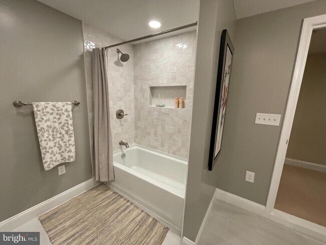 Building Photo - 15112 Windy Hollow Cir