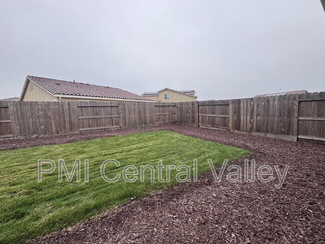 Building Photo - 4612 Irma Dr