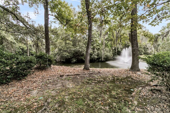 Building Photo - Pond View 3 Bed 2 Bath Home in AshleyTowne...