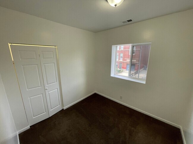 Building Photo - 649 E Marquette Rd