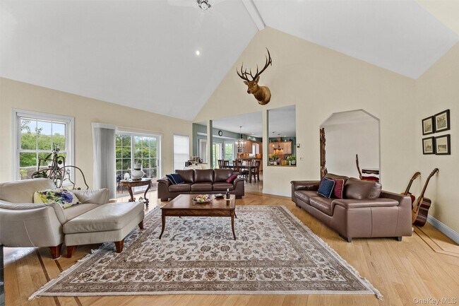 Building Photo - 20 Goshen Rd