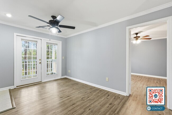 Building Photo - Beautiful Top-Floor Condo in the Heart of Bluffton - $500 Move In Special