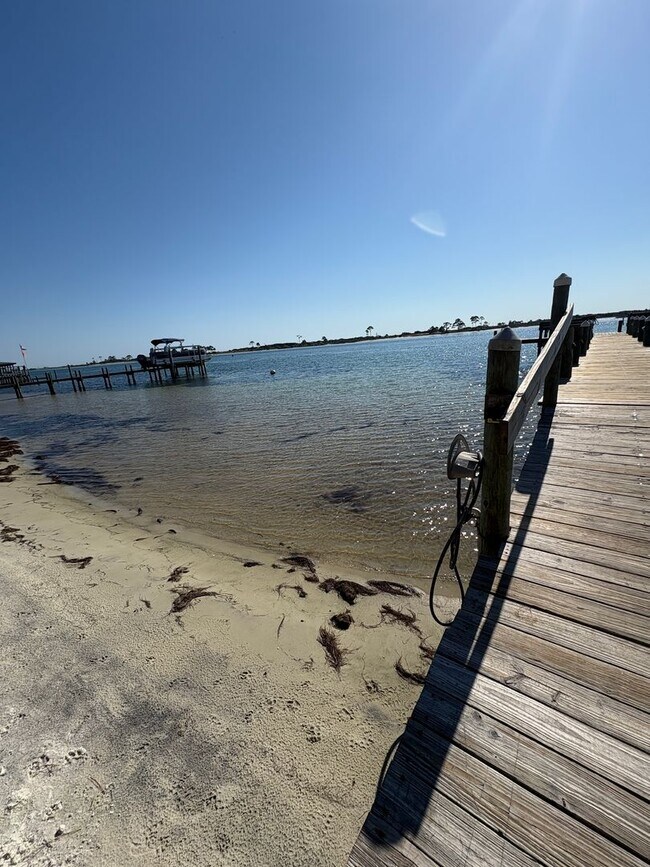 Building Photo - 209 Miracle Strip Pkwy