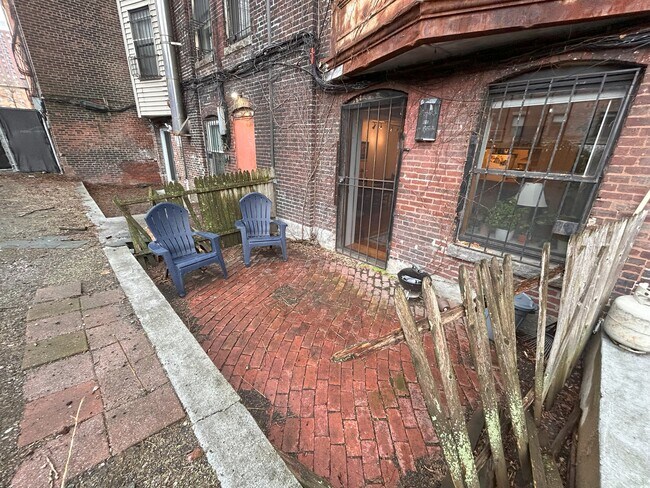 Building Photo - 616 Columbus Ave