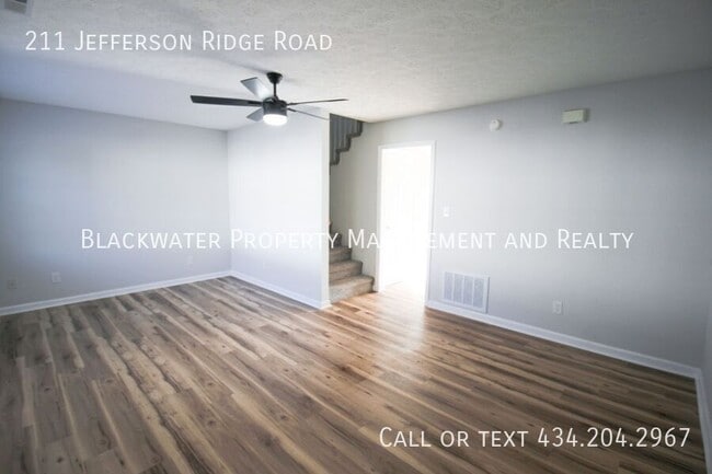 Building Photo - 211 Jefferson Ridge Rd