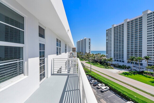 Building Photo - 2851 S Ocean Blvd