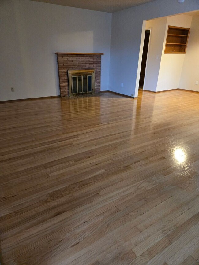 Building Photo - 266