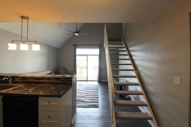 Building Photo - 1342 Hunters Rd
