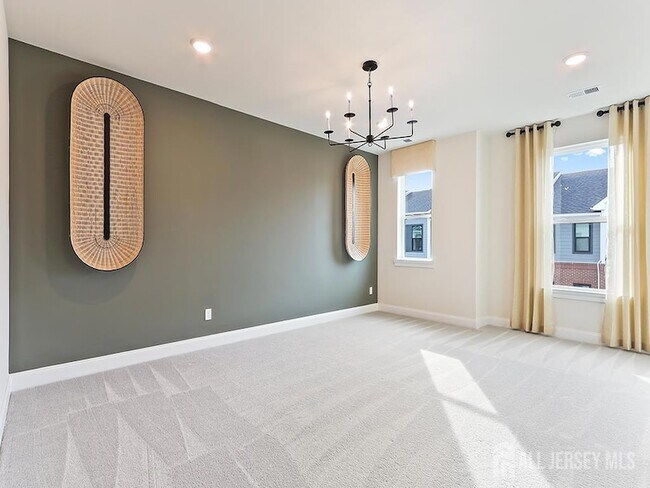 Building Photo - 715 Parker Blvd