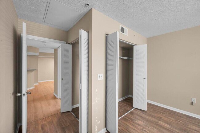 Building Photo - 3714 NW Mediterranean Ln