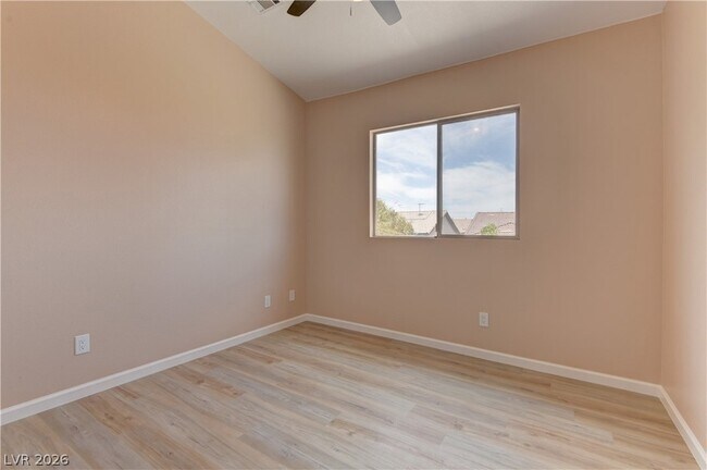 Building Photo - 5862 Bluthe Bridge Ave