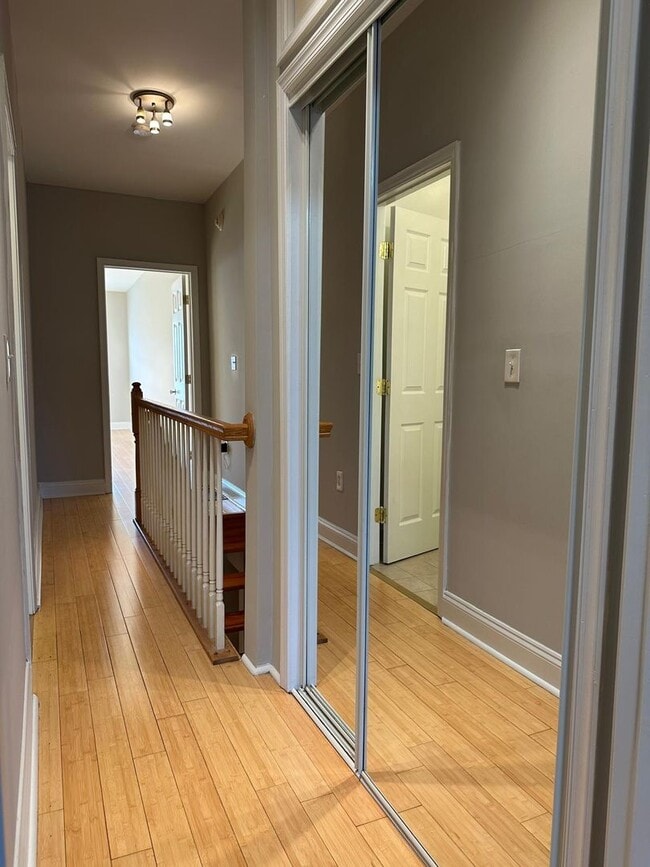 Building Photo - 3 Bedroom Rowhome in Pigtown