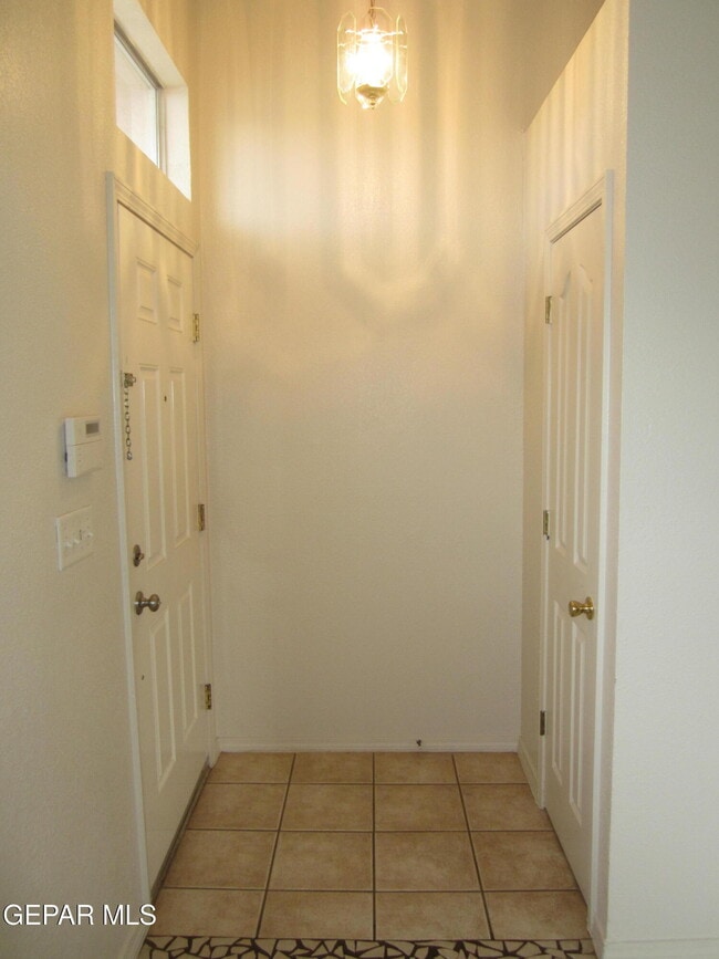 Building Photo - 6572 Dakota Ridge Dr