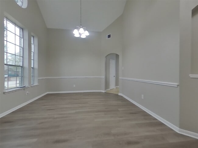 Building Photo - 3014 Rolling Fog Dr