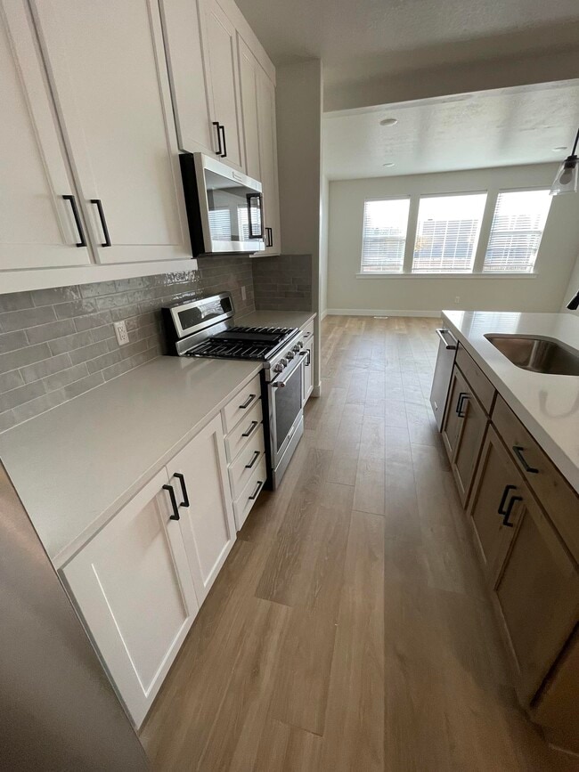 Building Photo - 44 S Tungsten Wy